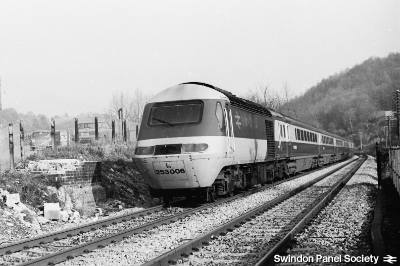 253 006 on the Sapperton line 1980s_15206913841_o.jpg