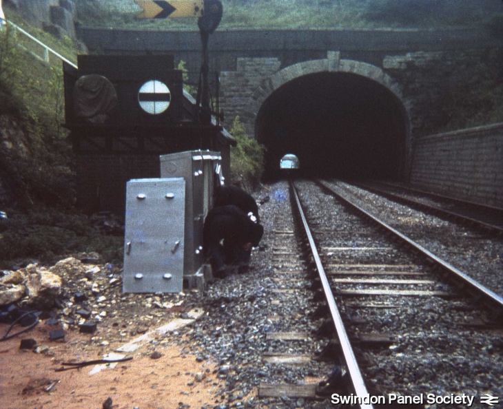 Sapperton Tunnel_15362196285_o.jpg