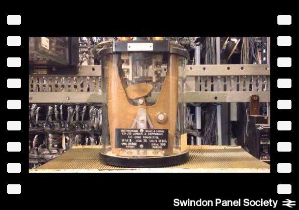 Swindon Panel - Coded track circuit relay used as for flashing panel indications