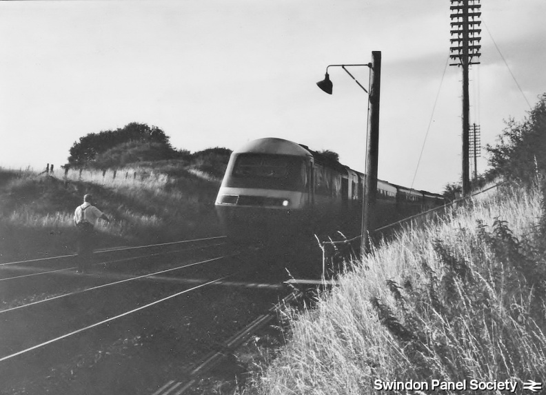 Bradford Junction. HST driver handing token to Signalman  03.08.1980. GV.JPG